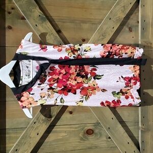 NEW SLEEVELESS FLORAL TOP WITH BLACK NECK TIE SIZE LARGE